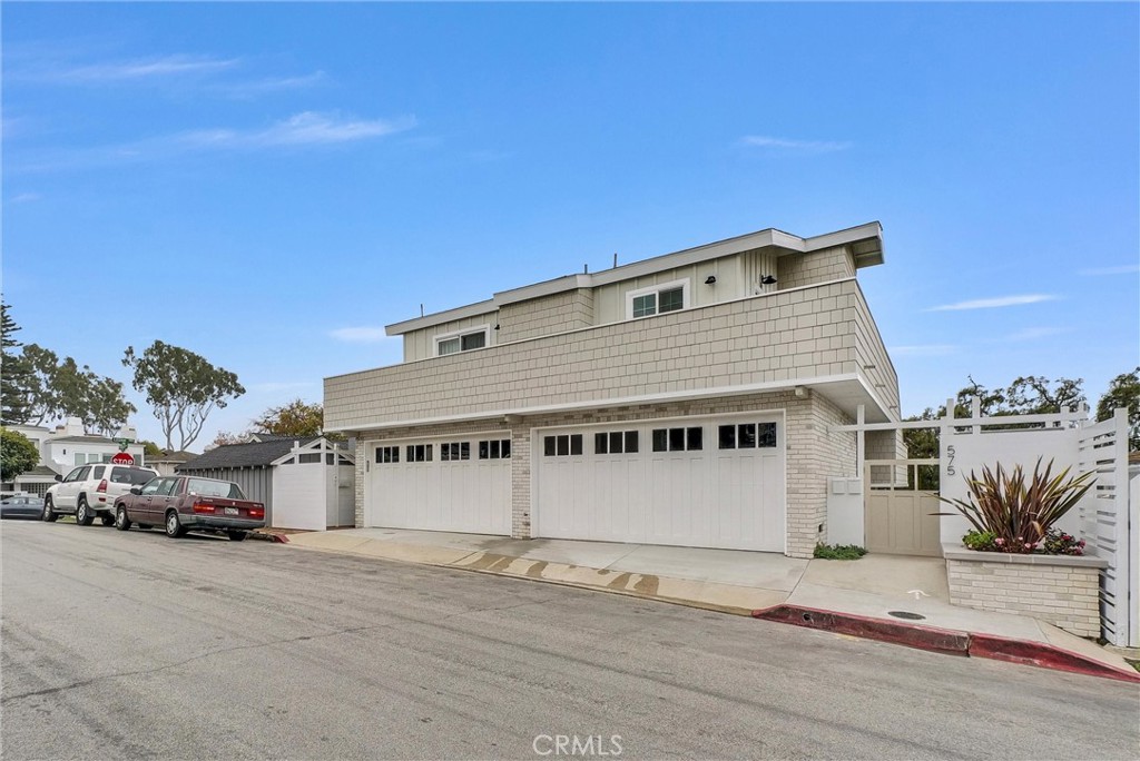 Laguna Beach Condo: 575 Through Street