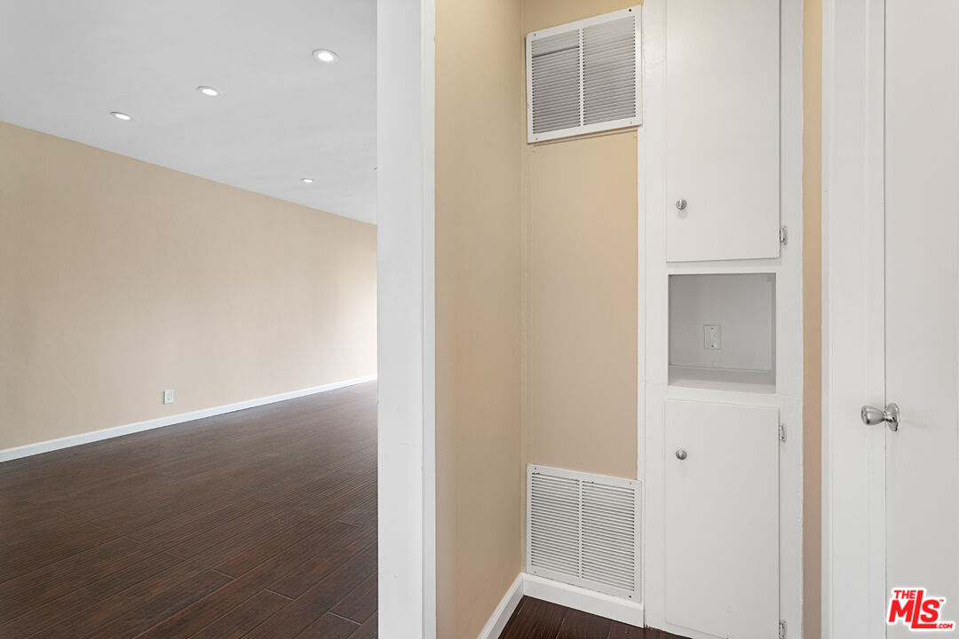 Los Angeles Condo: 5961 Chula Vista Way