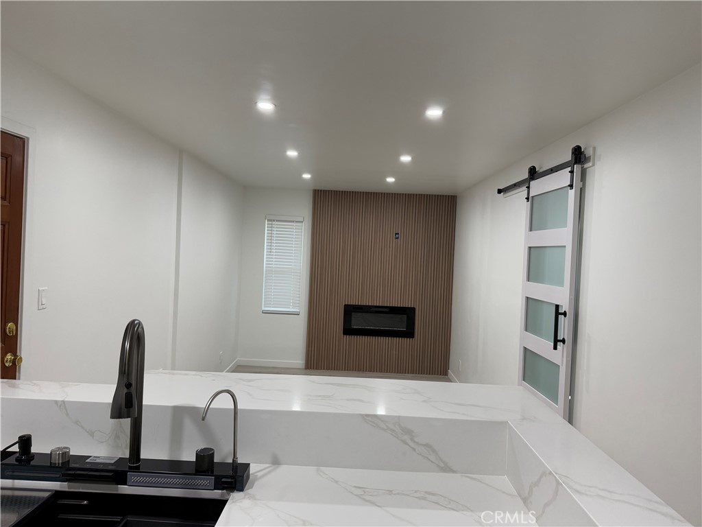 Tarzana Condo: 18645 Hatteras Street