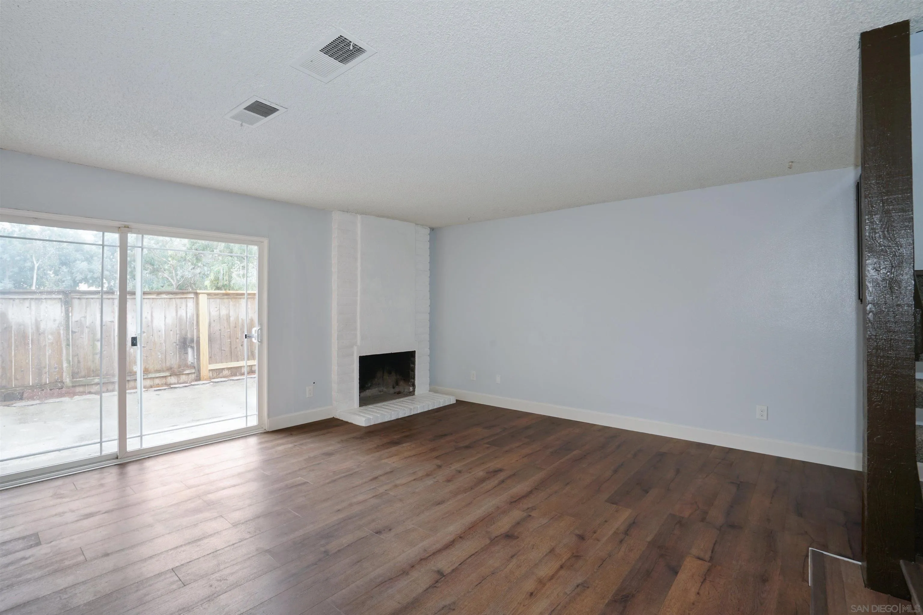 Oceanside Condo: 3705 Yale Drive