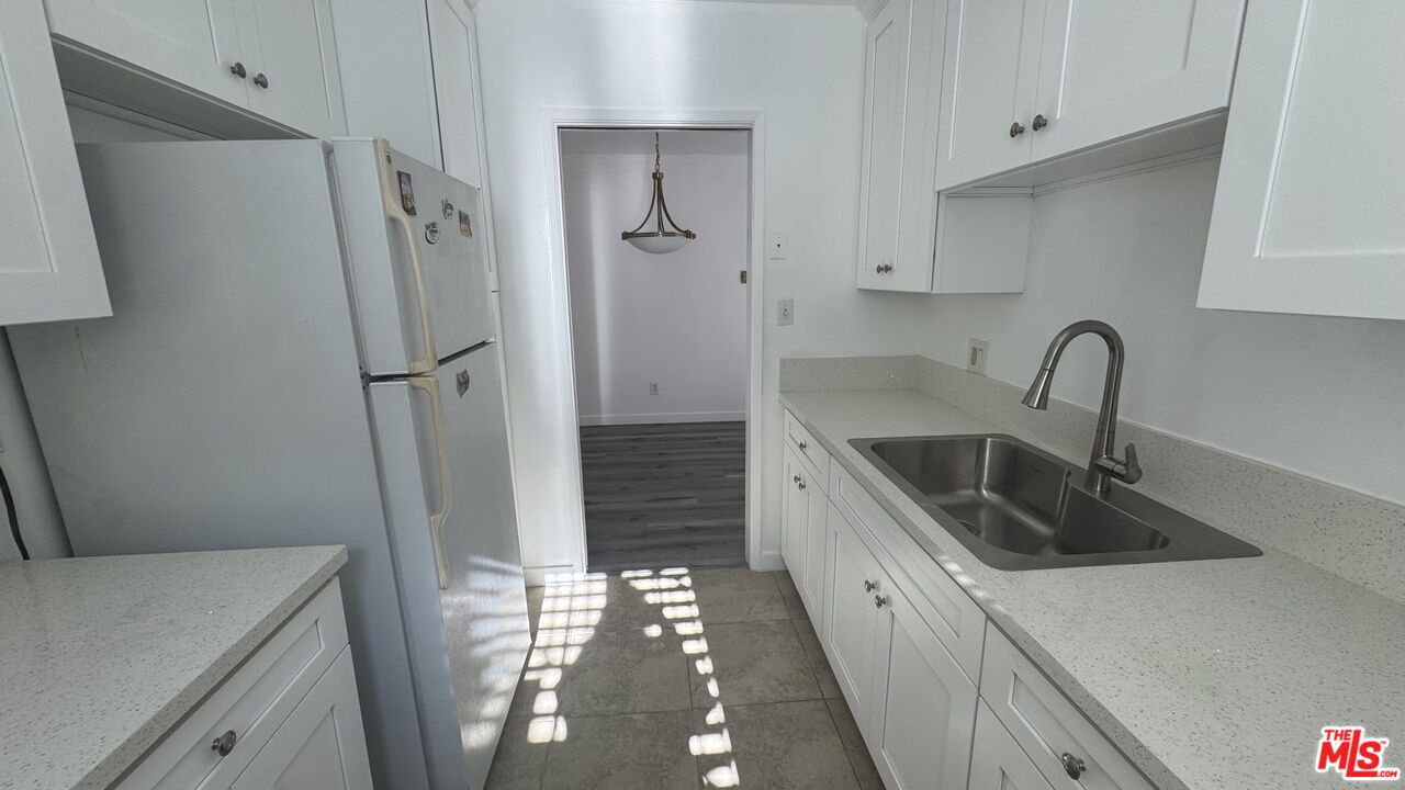 West Hollywood Condo: 630 North Orlando Avenue