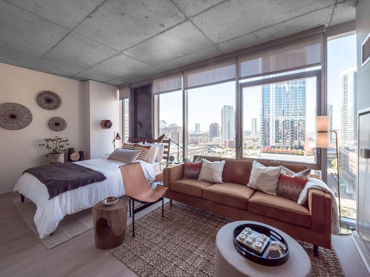 Chicago Condo: 311 West Illinois St