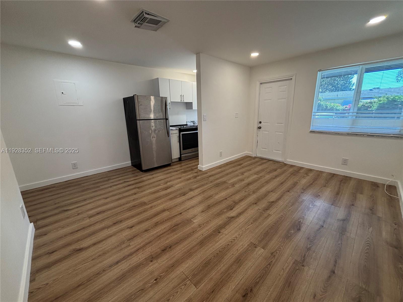 Hollywood Condo: 2308 Jackson Street