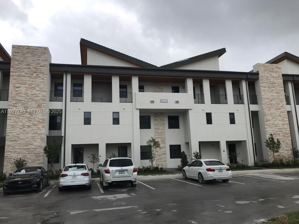 Doral Condo: 10431 Northwest 82nd Street