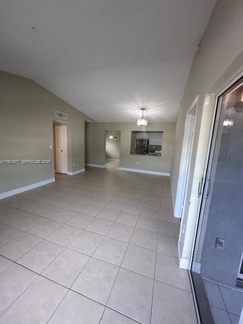 Miami Condo: 471 Northeast 210th Cir Terrace