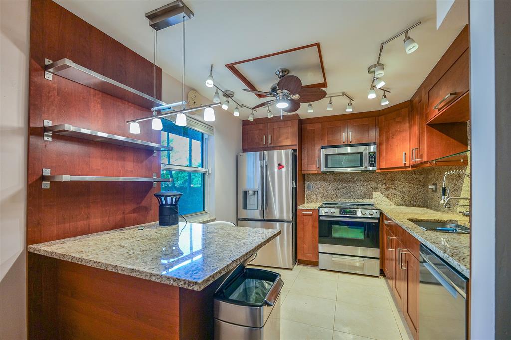 Lauderhill Condo: 3940 Inverrary Boulevard