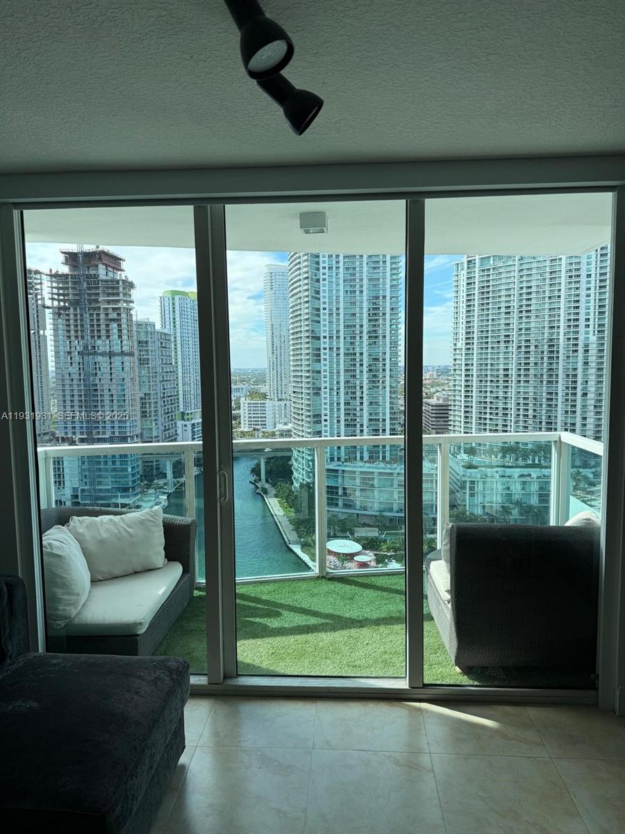Miami Condo: 31 Southeast 5th Street