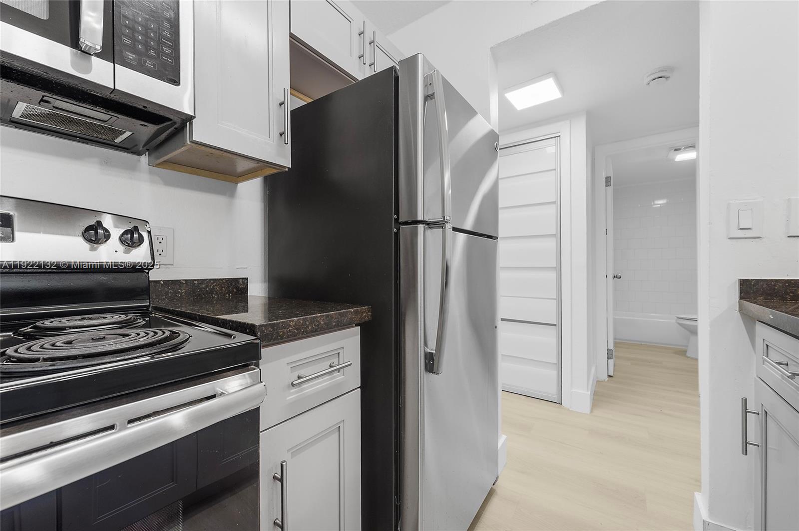 North Miami Condo: 12101 Northeast 6th Avenue