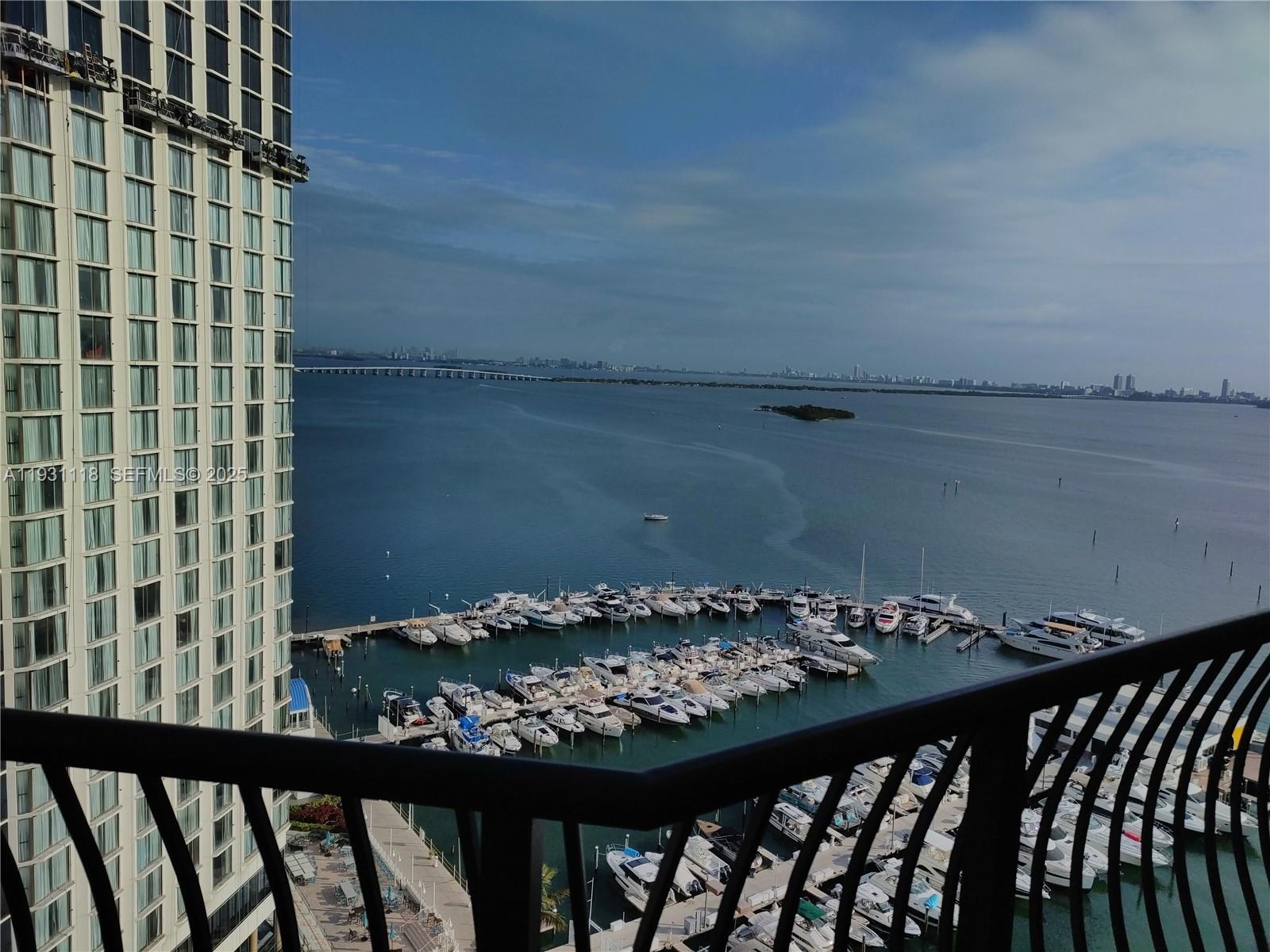 Miami Condo: 555 Northeast 15th Street