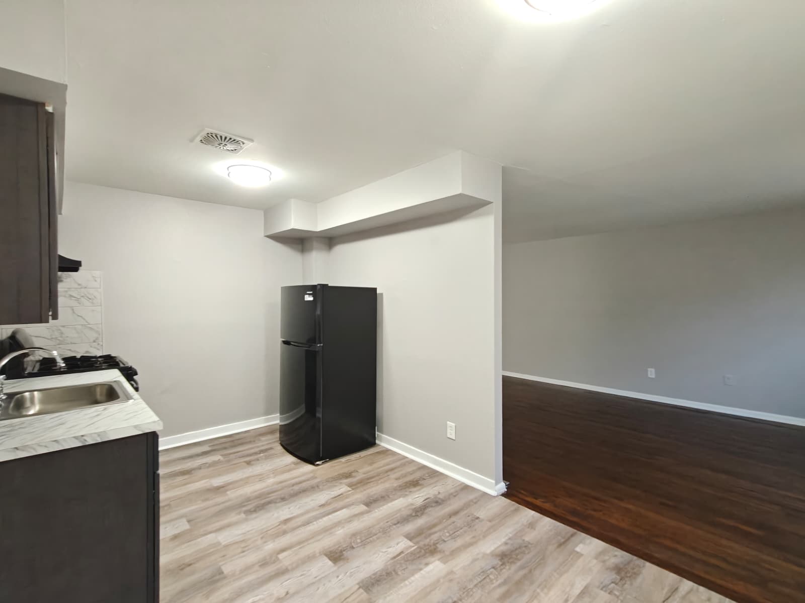 Philadelphia Apartment: 8410 Bustleton Ave