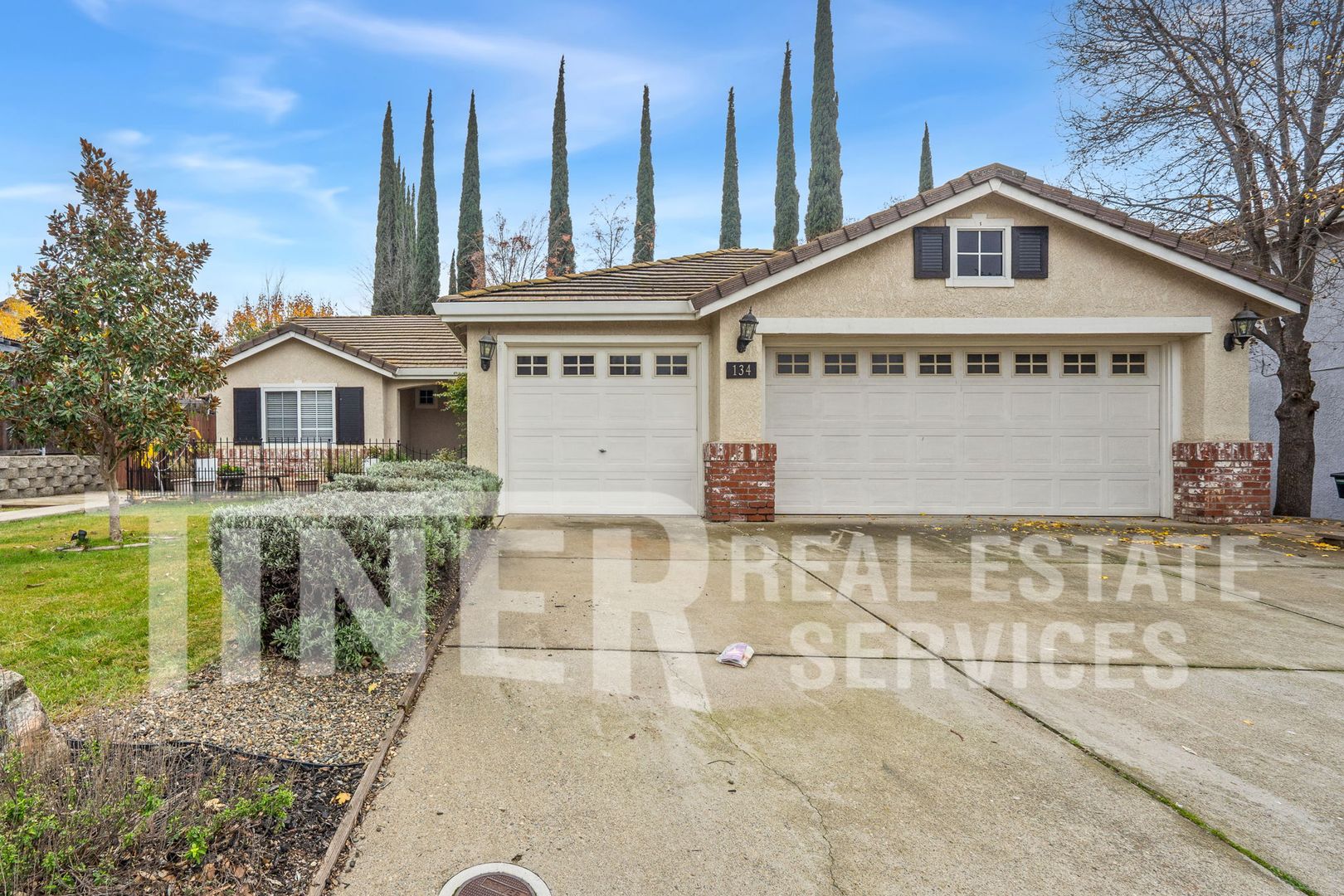 Folsom House: 134 John Henry Circle