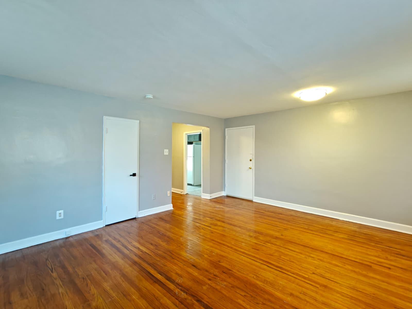 Ambler Condo: 131 Forest Ave