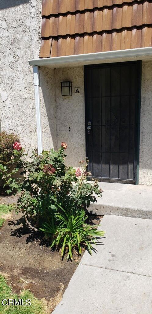 Santa Paula Condo: 102 East Ventura Street