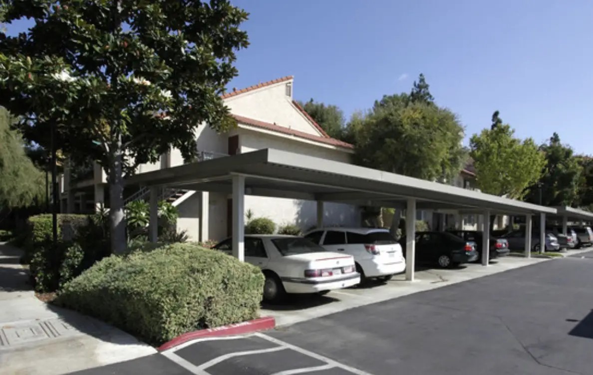 Placentia Condo: 1050 East Imperial Highway