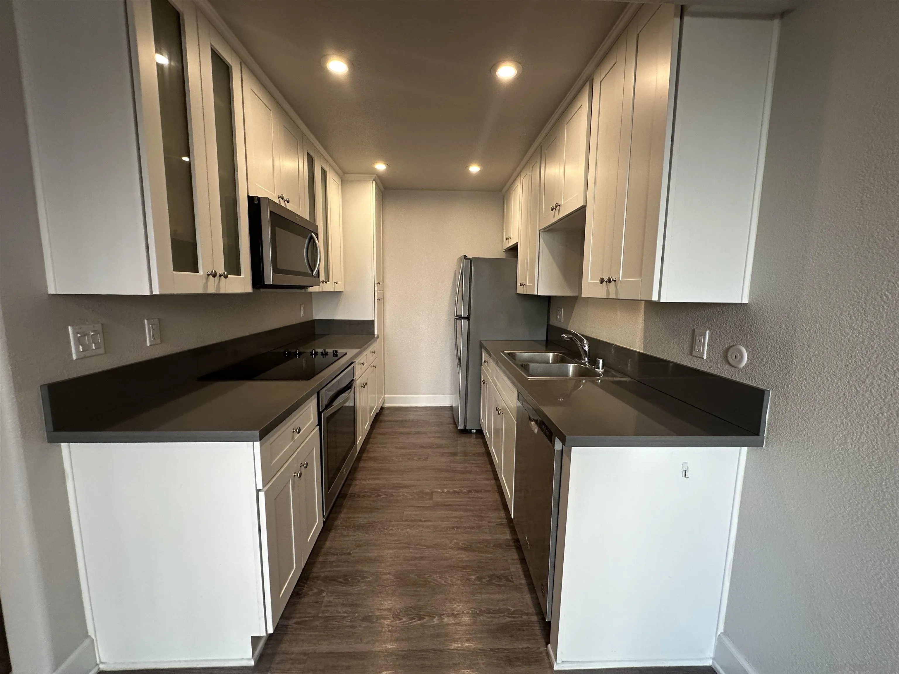 La Jolla Condo: 8548 Via Mallorca