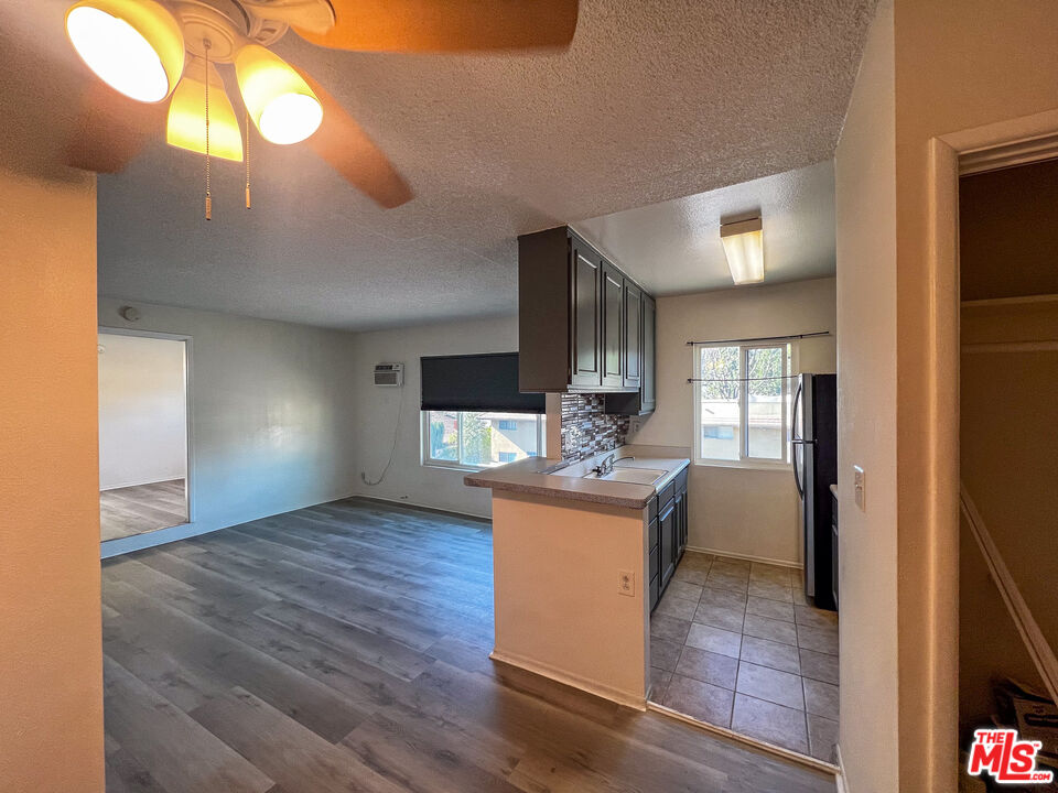 Reseda Condo: 17900 Sherman Way