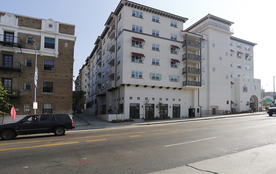 Los Angeles Condo: 1901 West 6th Street