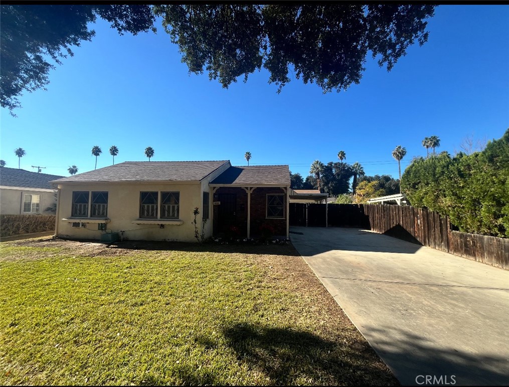 Riverside Condo: 4136 Eileen Street