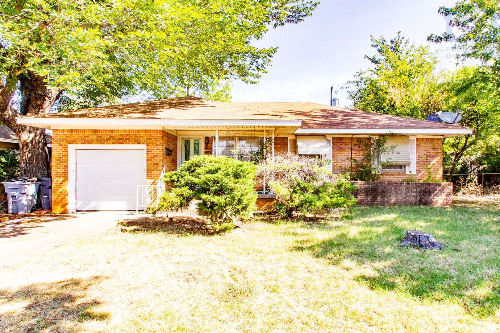 Lawton House: 2205 NW Smith Ave