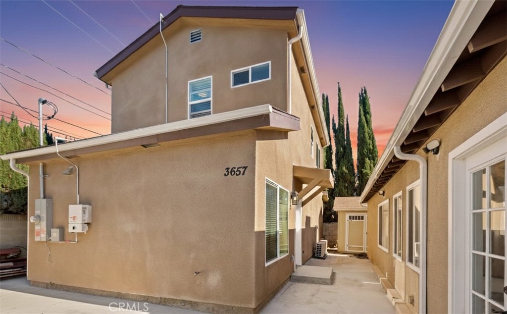 Pasadena Condo: 3657 Mountain View Avenue