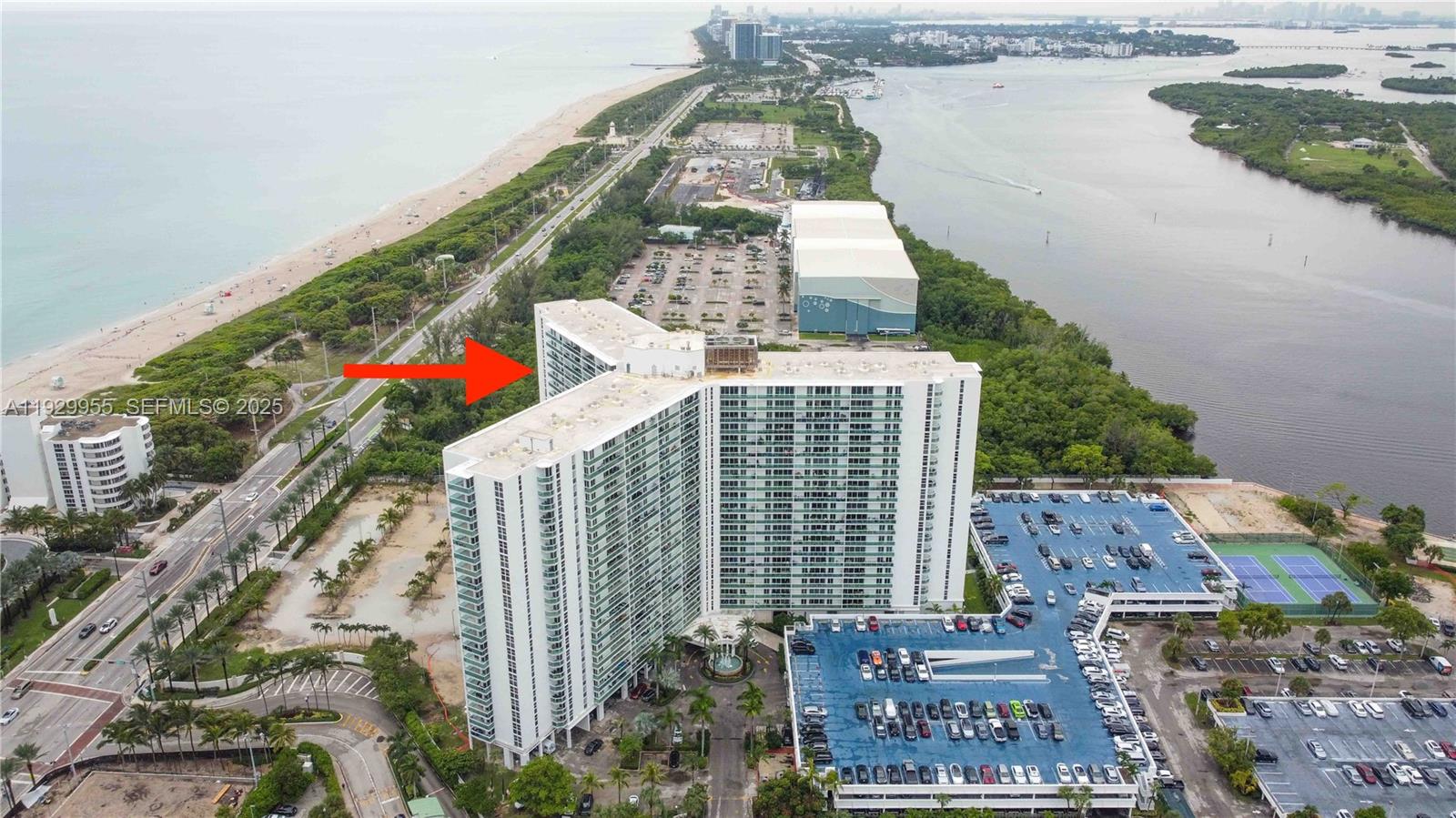Sunny Isles Beach Condo: 100 Bayview Drive