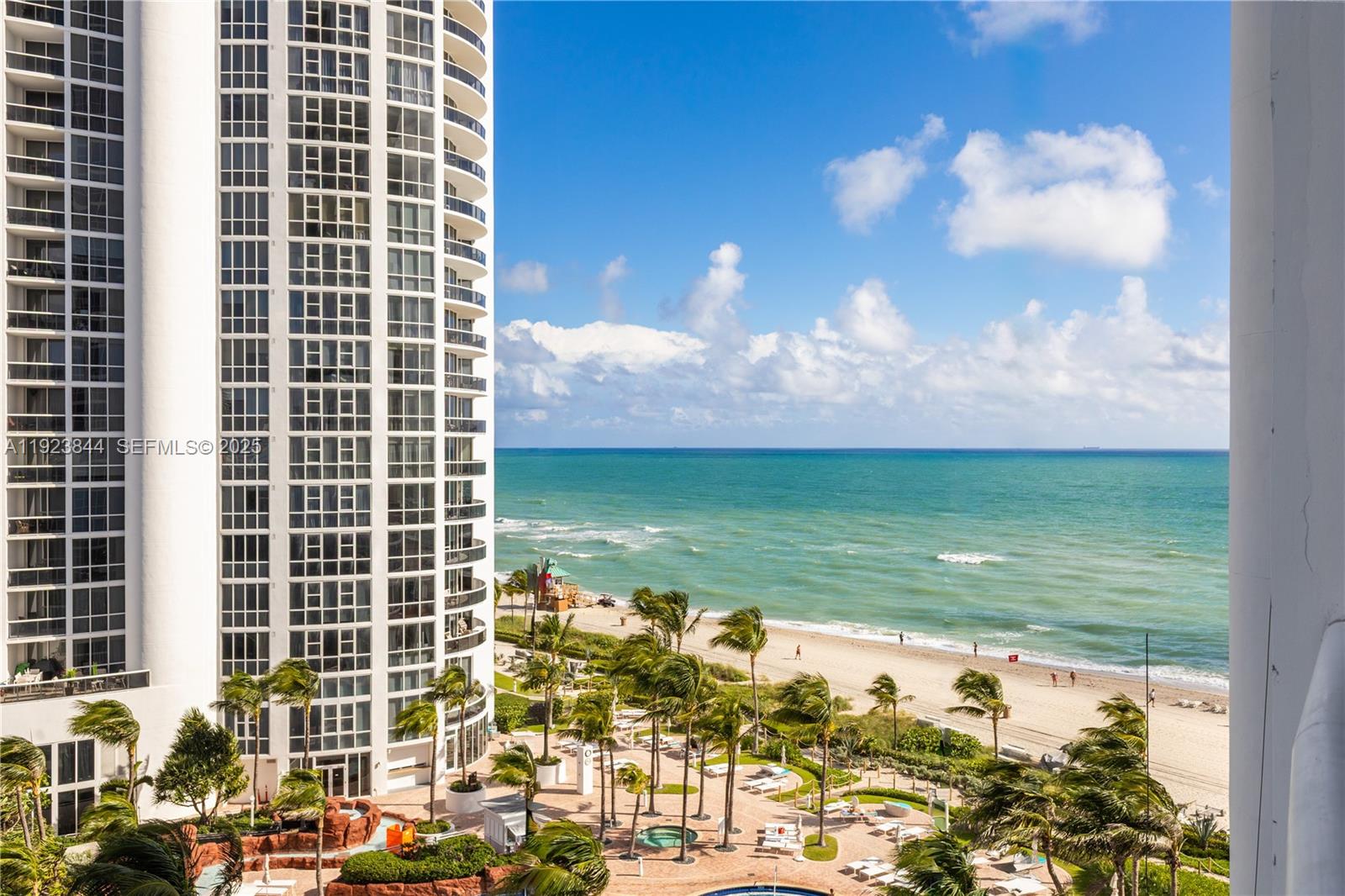 Sunny Isles Beach Condo: 18101 Collins Avenue