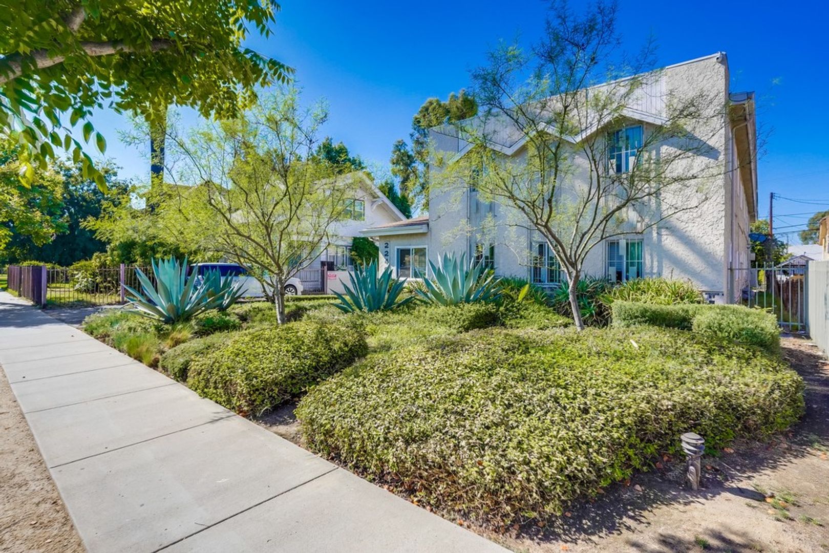 Los Angeles Condo: 2249 West 24th St