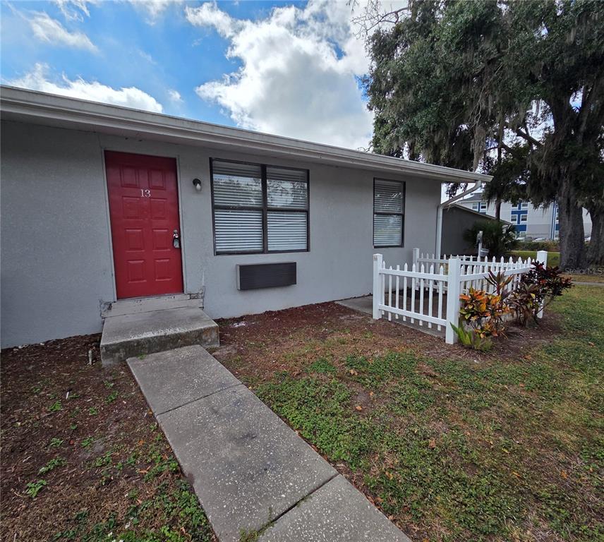 Plant City Condo: 1400 Strawberry Place