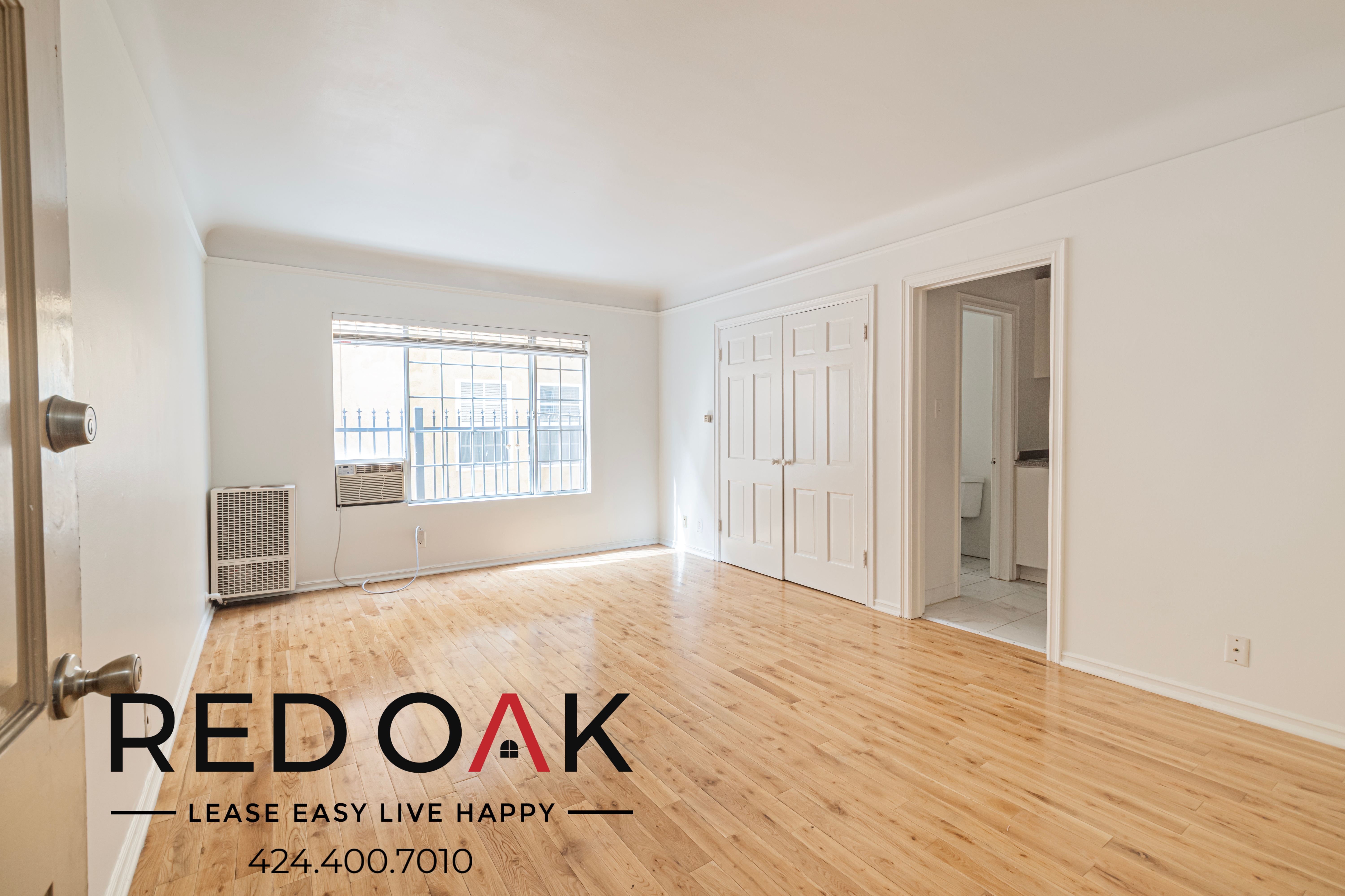 Los Angeles Condo: 723 S Mansfield Ave