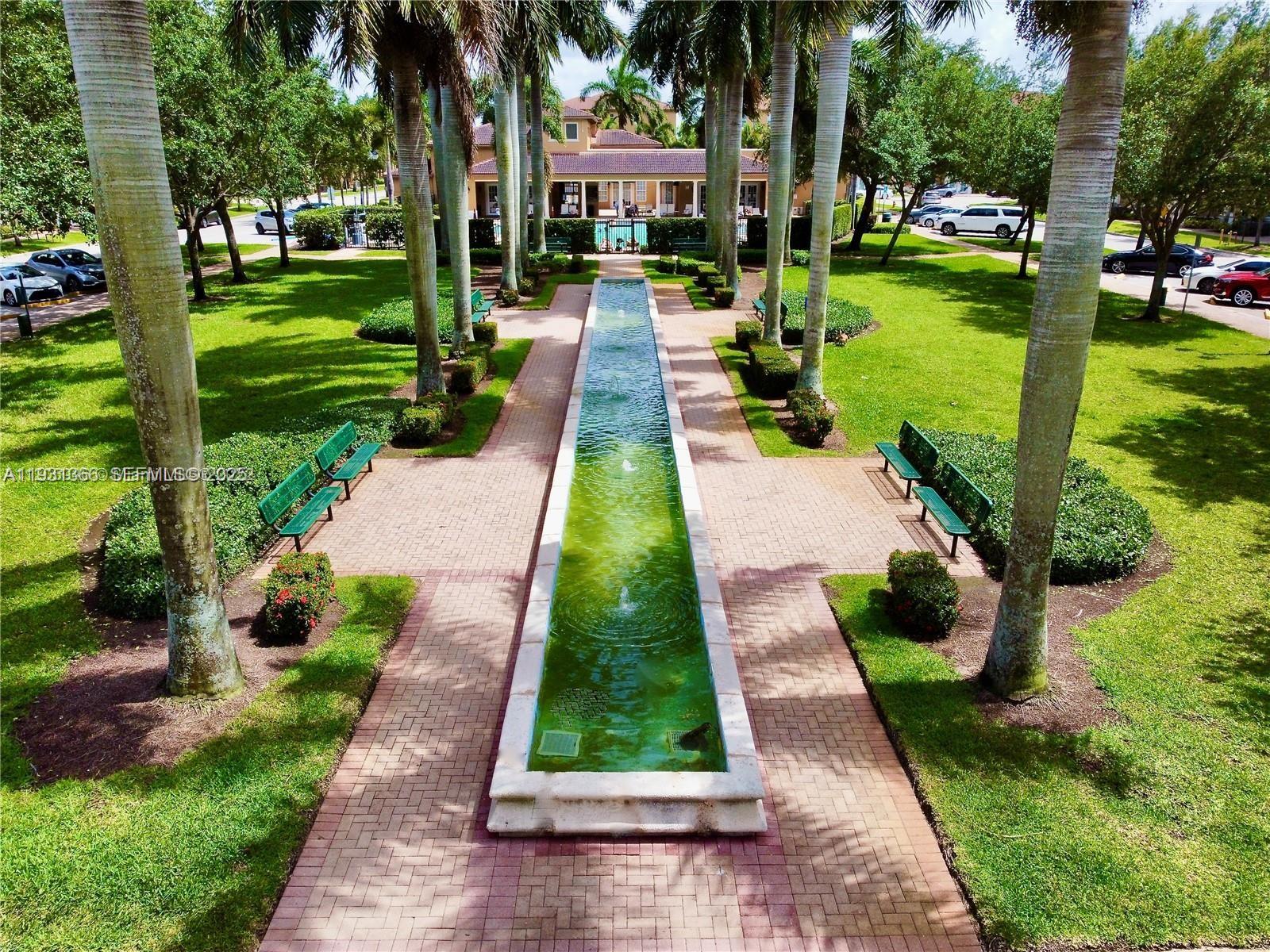 Pembroke Pines Condo: 14615 Southwest 14 Street