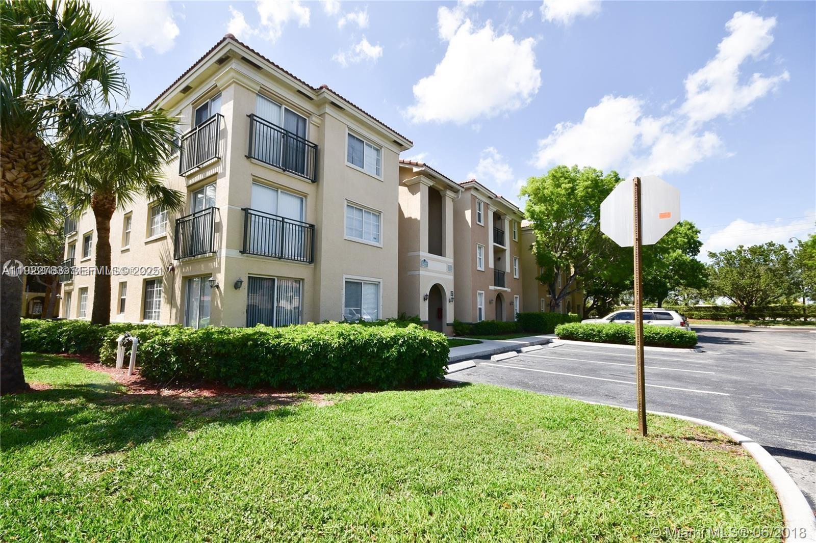 Miramar Condo: 2427 Centergate Drive