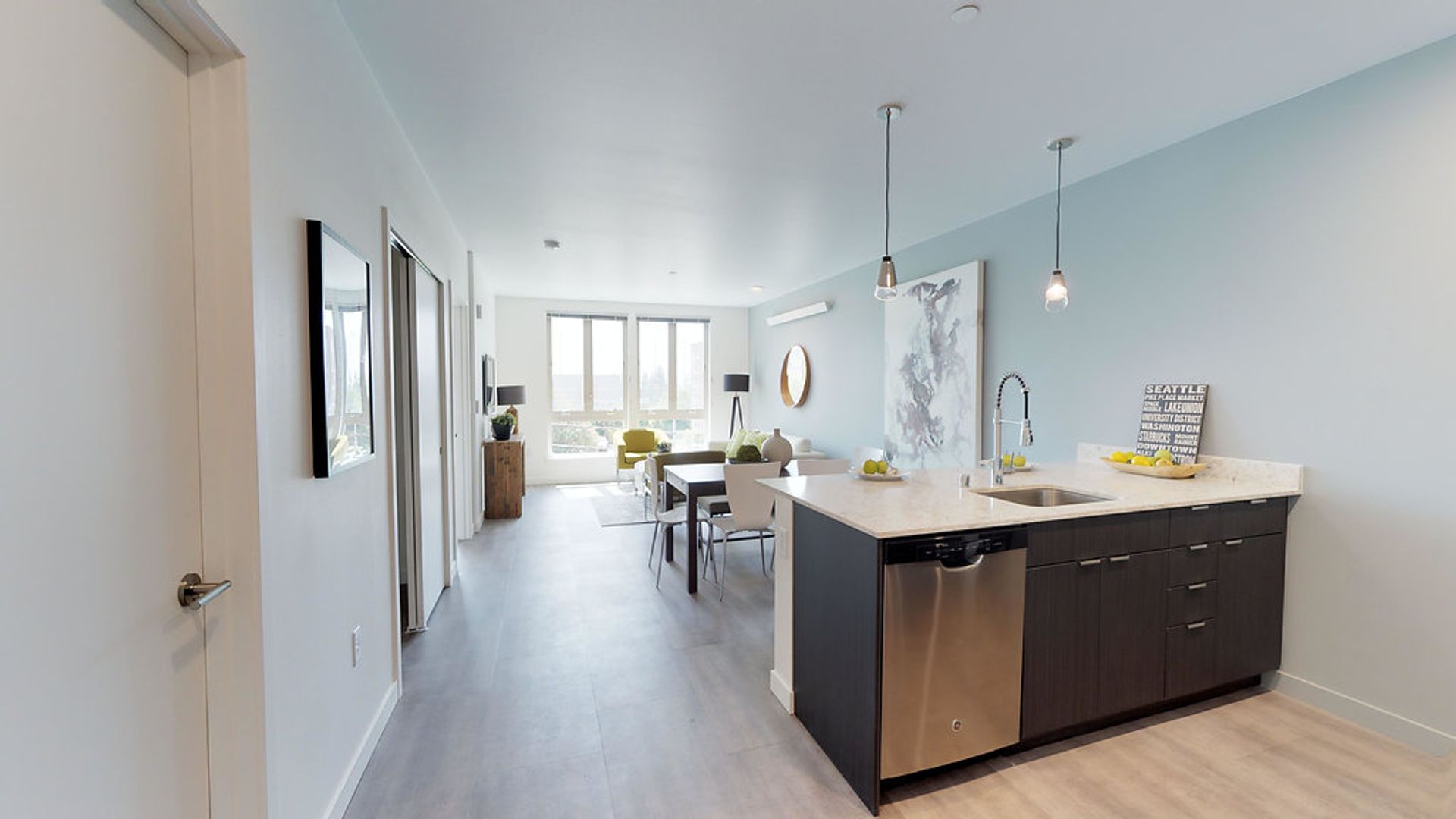 Seattle Apartment: 3200 16th Ave W