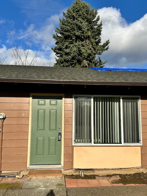 Portland Apartment: 10235 NE Prescott