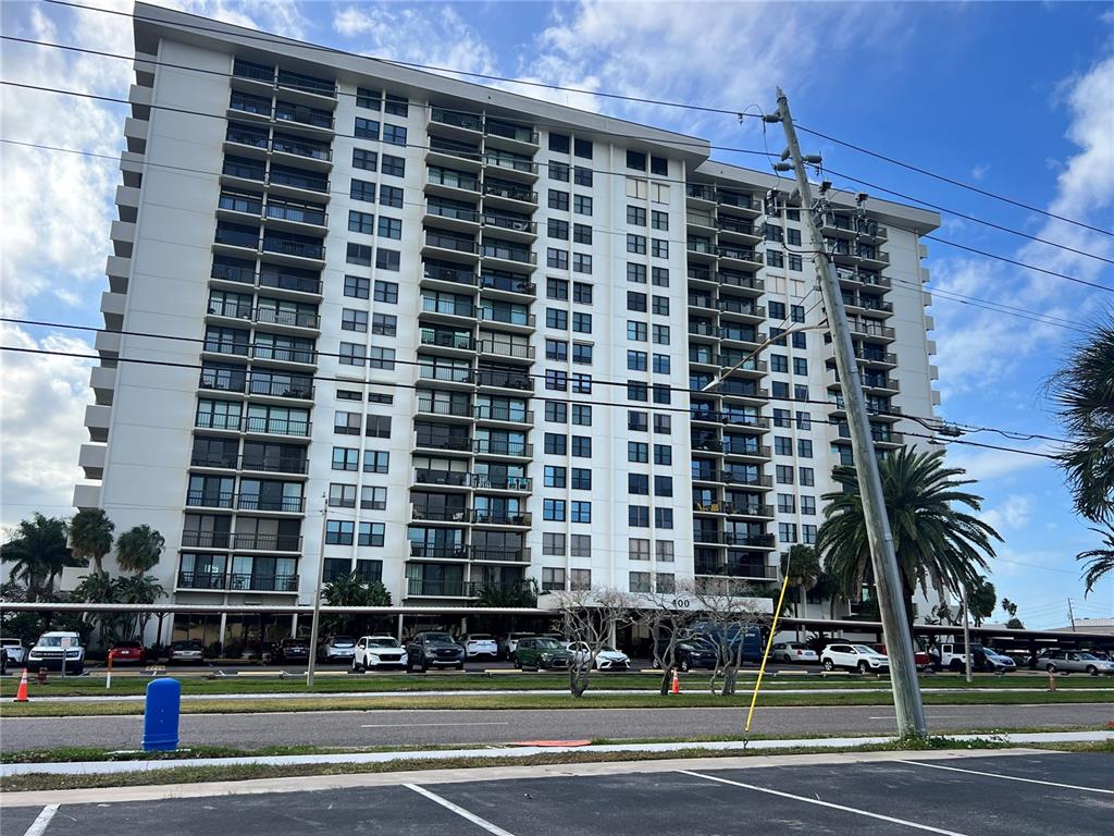 Clearwater Condo: 400 Island Way