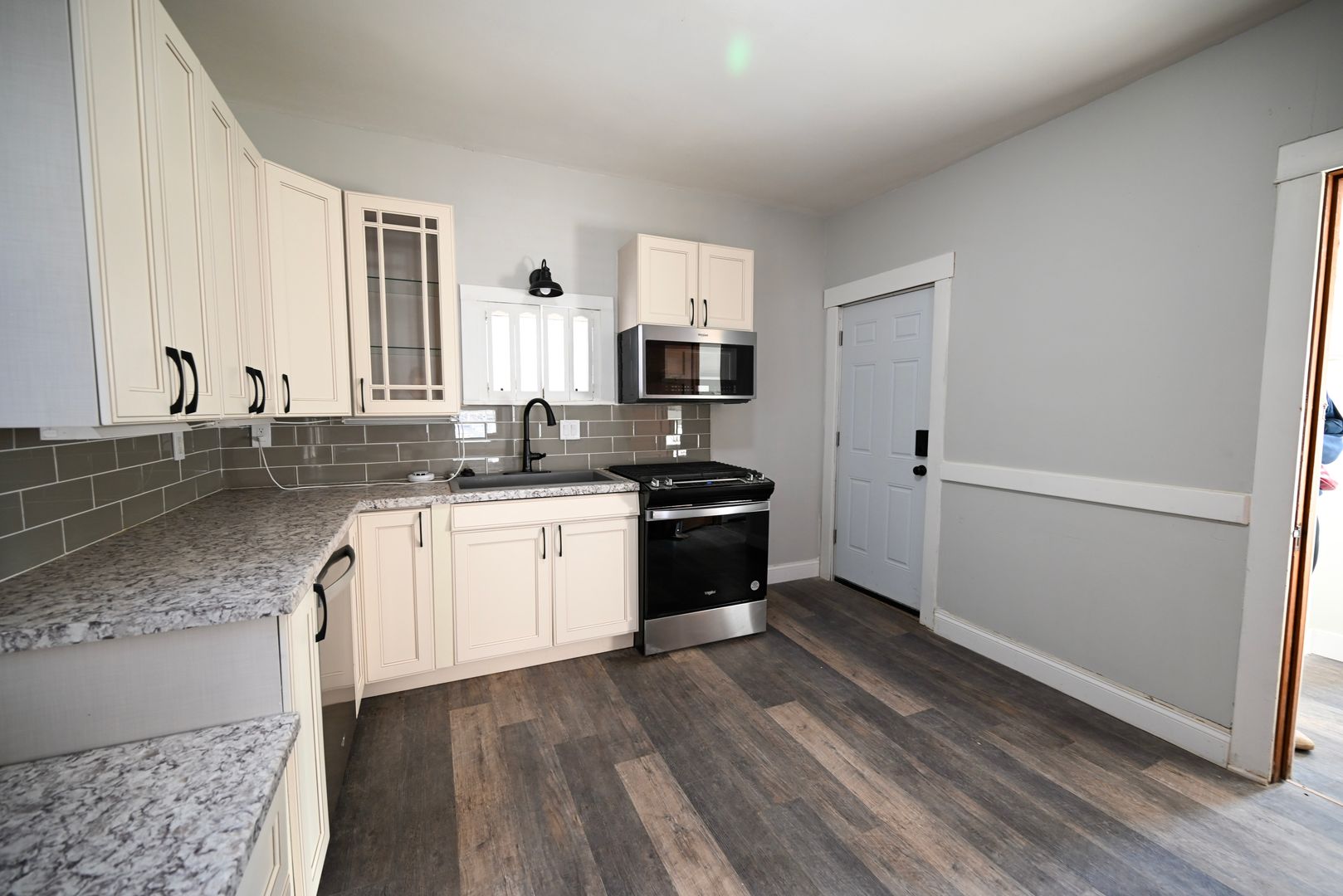 Madison Condo: 405 W Main St