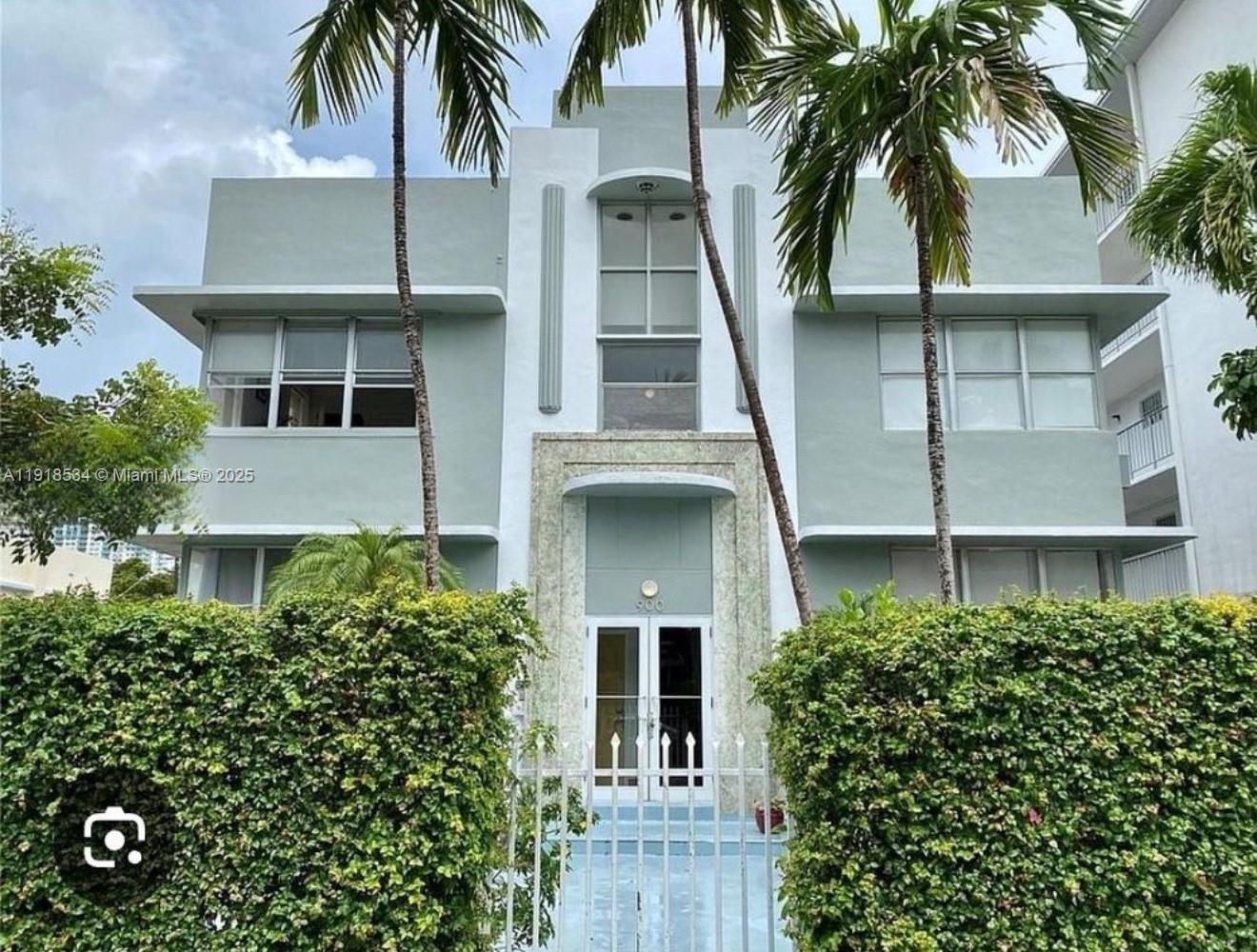Miami Beach Condo: 900 Jefferson Avenue