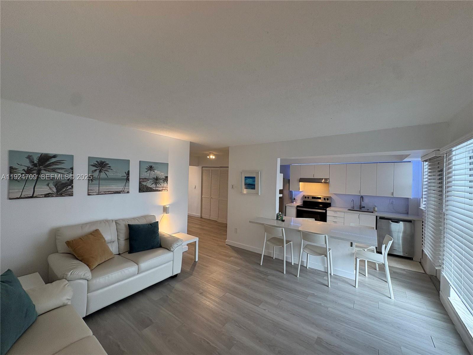 Miami Beach Condo: 1340 Lincoln Road