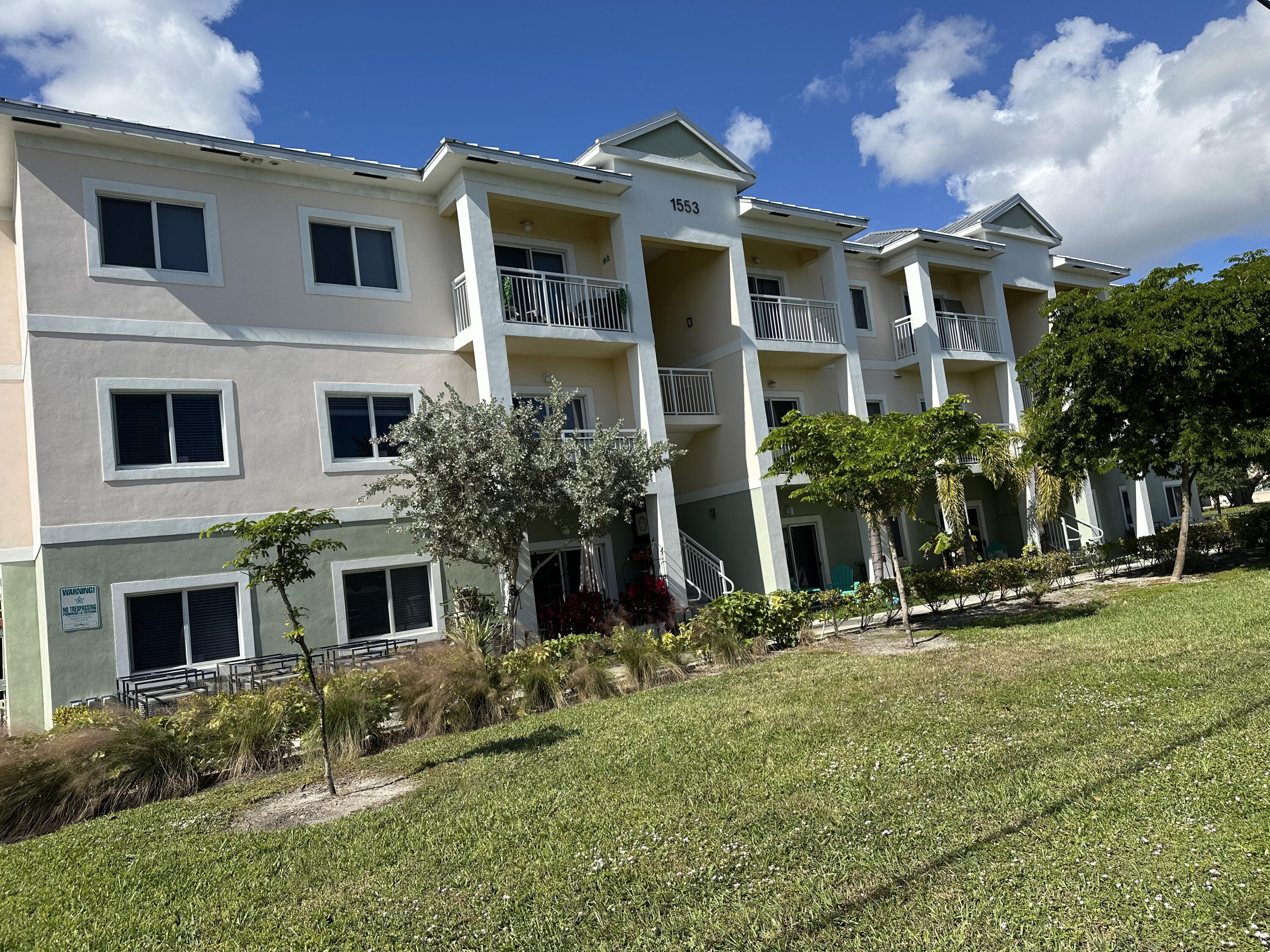 Palm Springs Condo: 1587 Florida Mango Road