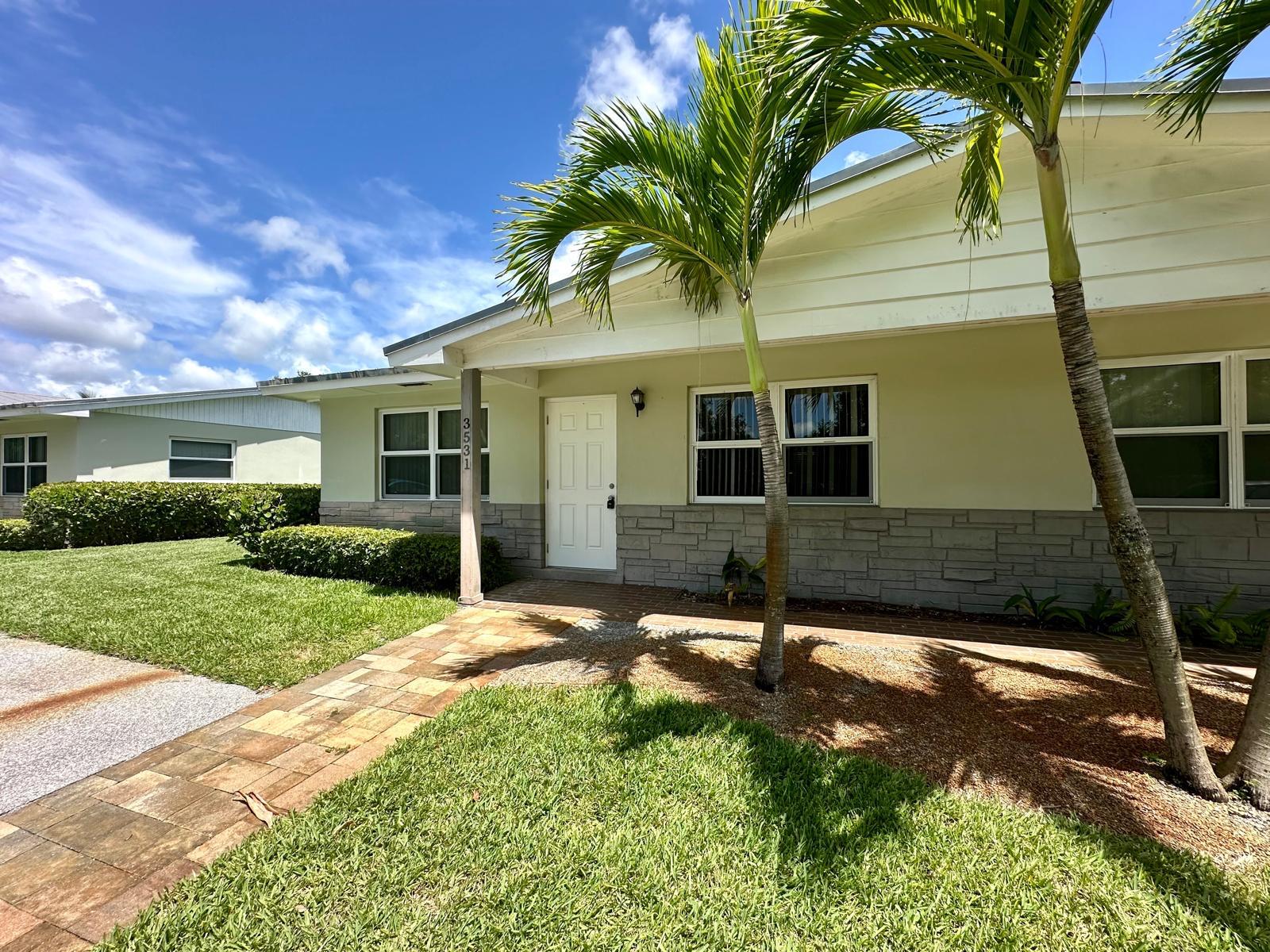 Palm Beach Gardens Condo: 3531 Burma Court