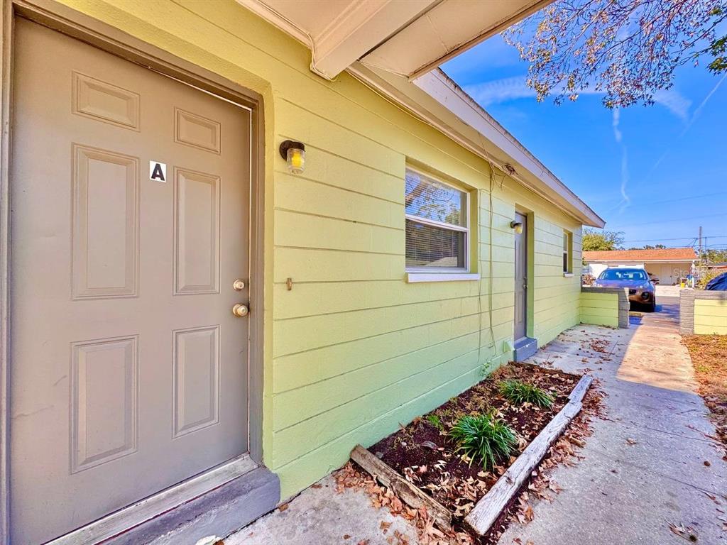 Largo Condo: 3750 138th Avenue North