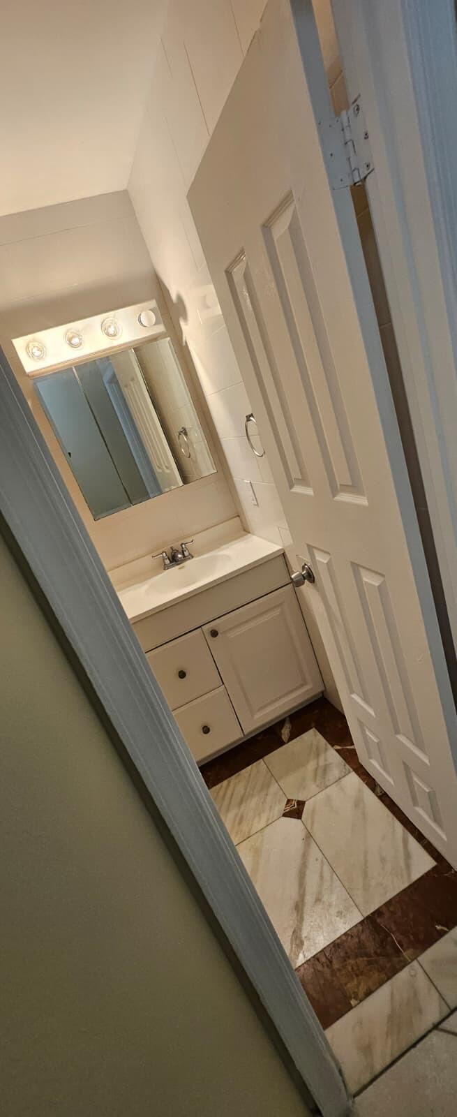 Palm Springs Condo: 1202 Summer Street