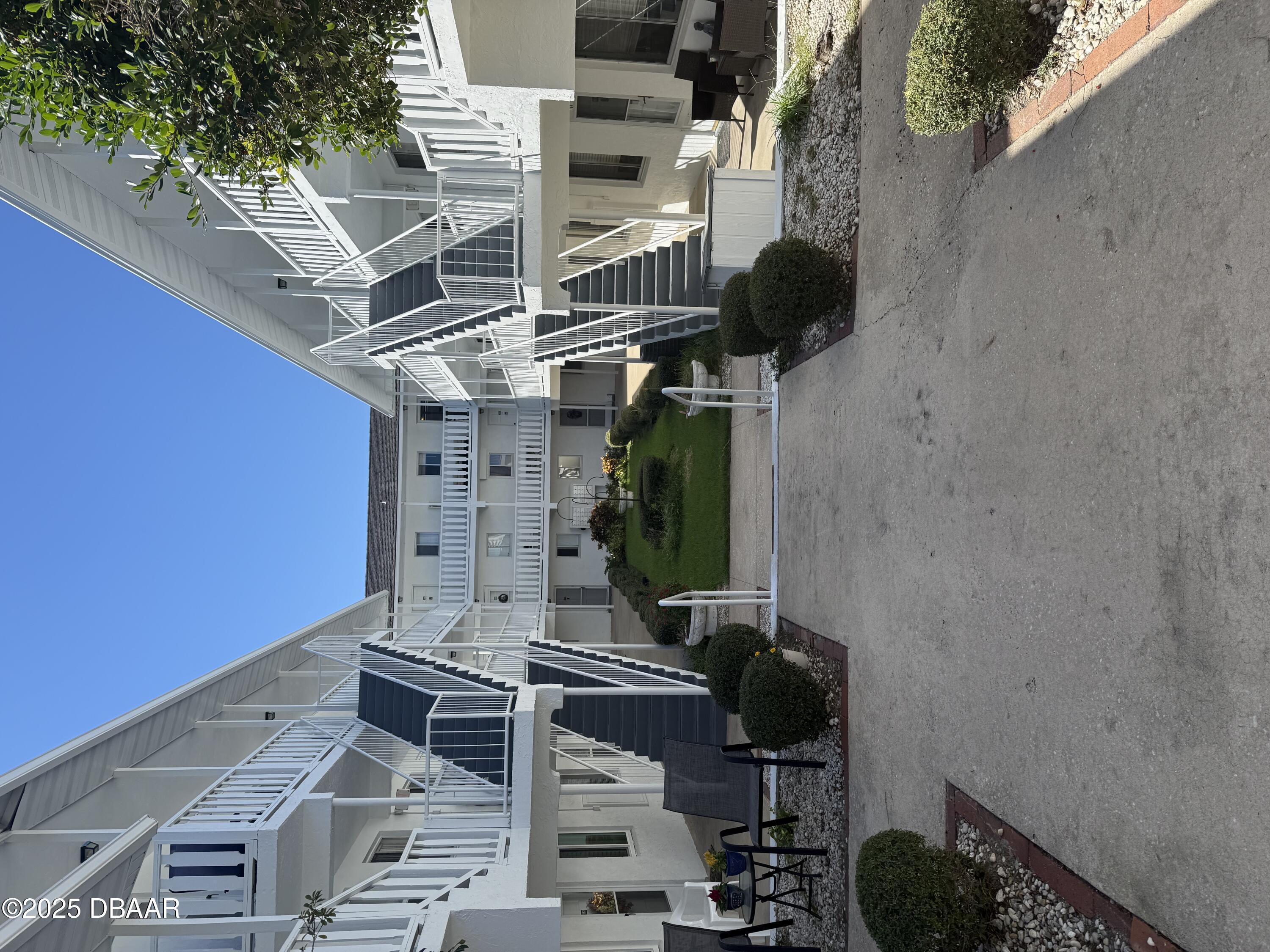 Daytona Beach Condo: 1020 North Halifax Avenue