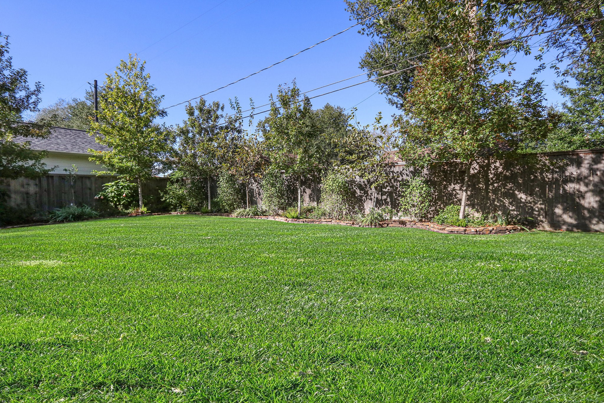 Houston Condo: 215 Avenue Of Oaks Street