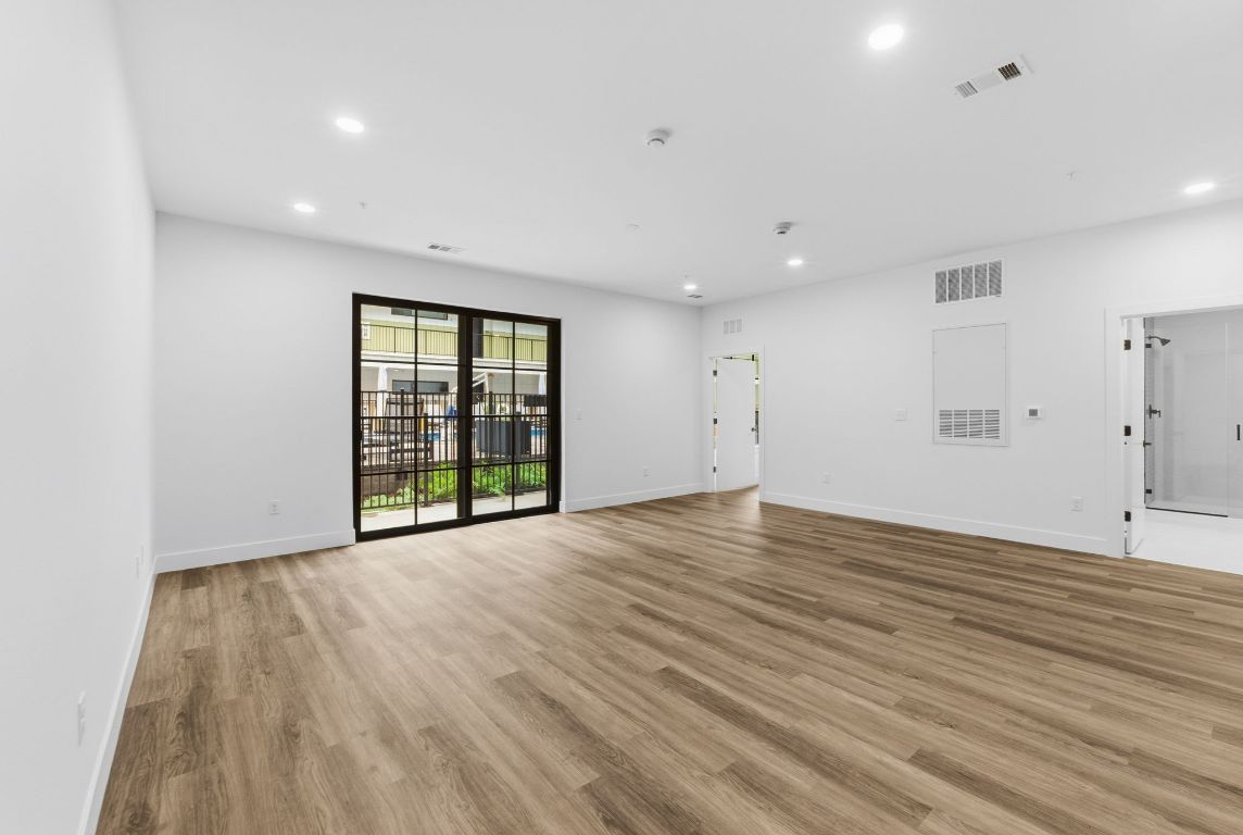 Austin Condo: 4315 South Congress Avenue