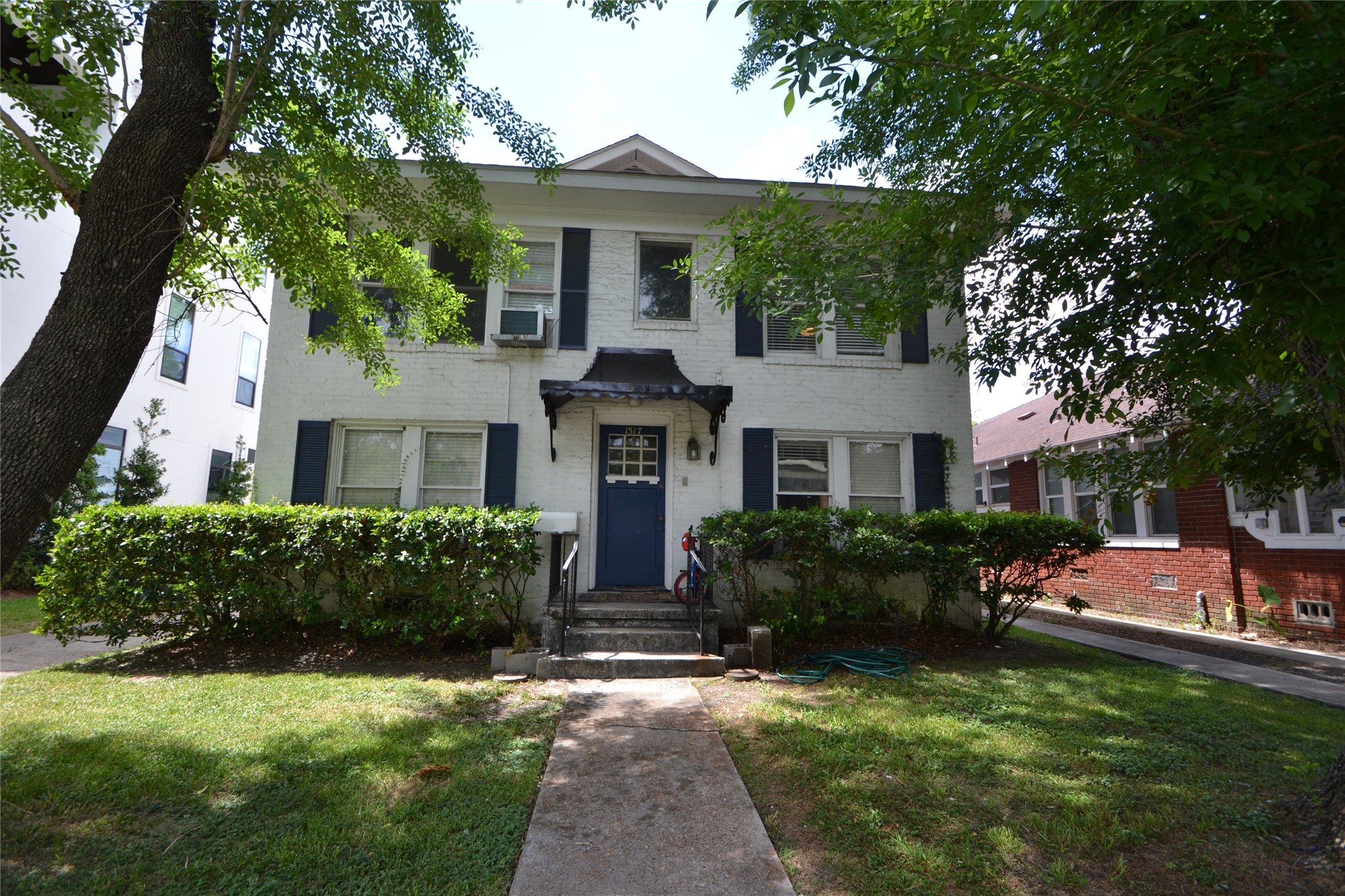 Houston Condo: 1517 Bonnie Brae Street