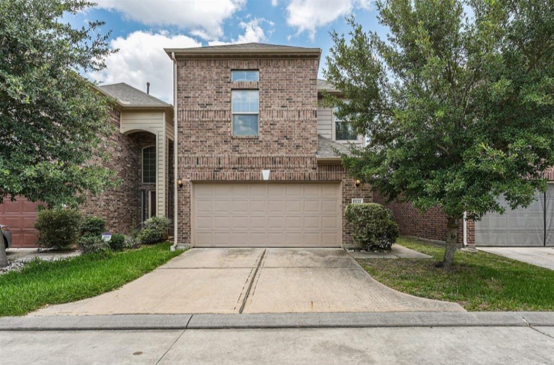 Houston Condo: 17122 Amarose Drive