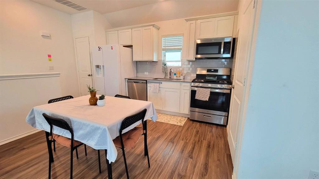 Kyle Condo: 260 Rioja