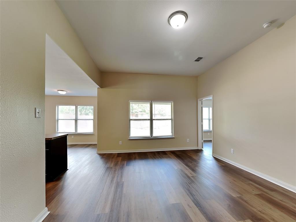 Dallas Condo: 1334 Barrel Drive