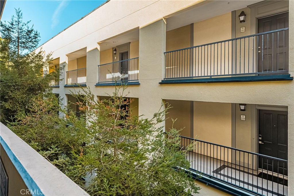 Irvine Condo: 2304 Watermarke Place