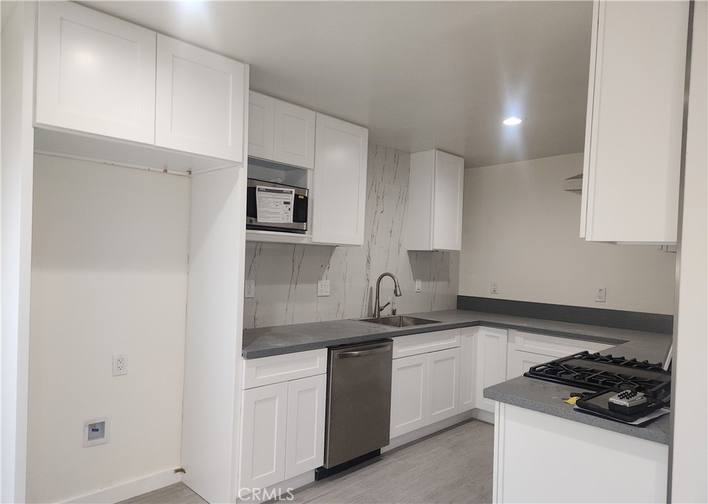 Huntington Beach Condo: 914 Delaware Street